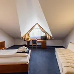 Hotel Paradies