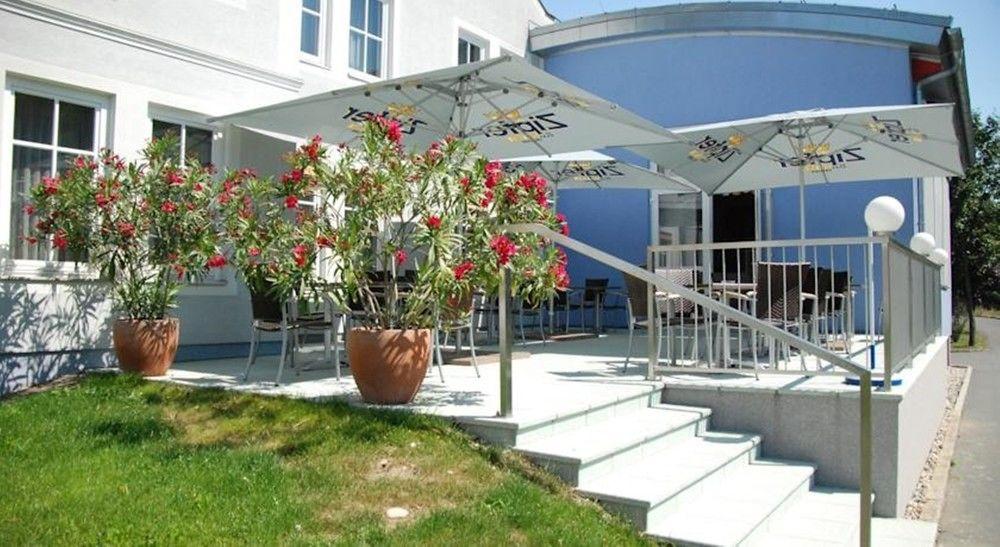 Paradies 4* Graz