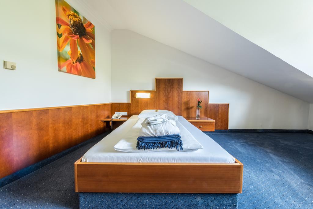 Hotel Paradies