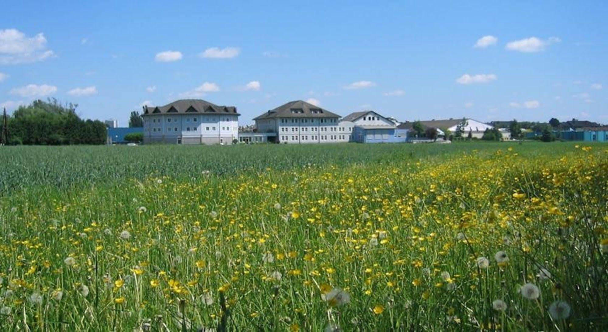 Hotel Paradies 4*